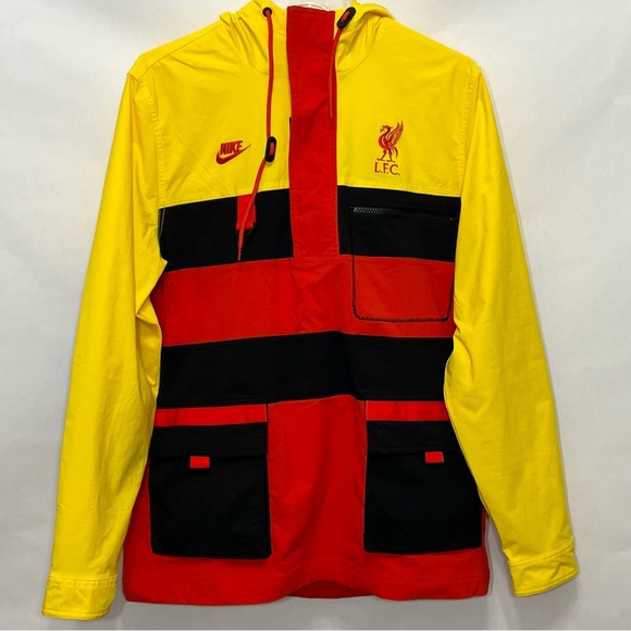 Nike Liverpool FC Hype Hike Lifestyle Jacket